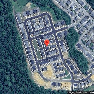 51 Jockey Dr, La Plata, MD 20646