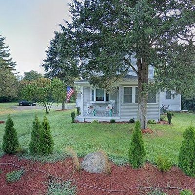 51 Nod Rd, Clinton, CT 06413