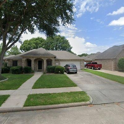 5110 Inglewood Dr, Pasadena, TX 77505