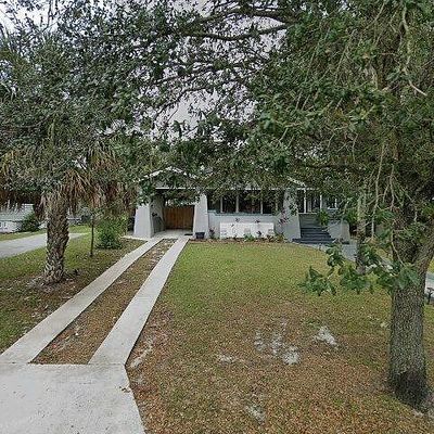 5111 N Suwanee Ave, Tampa, FL 33603