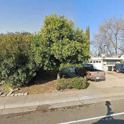 5111 Hemlock St, Sacramento, CA 95841