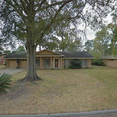 585 Devon St, Beaumont, TX 77707