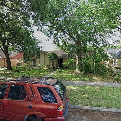 5850 Paisley St, Houston, TX 77096