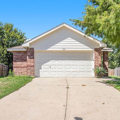 5852 Parkview Hills Ln, Fort Worth, TX 76179