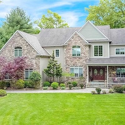 59 Chapel Rd, Mahwah, NJ 07430