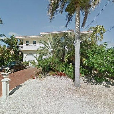 590 10 Th St, Key Colony Beach, FL 33051