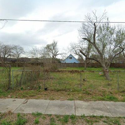 5914 Eastwood St, Houston, TX 77021