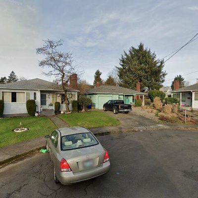 5955 Se Kelly St, Portland, OR 97206