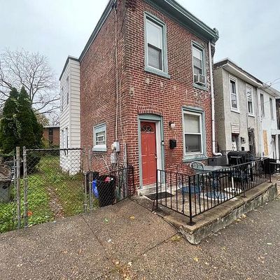 5982 N 20 Th St, Philadelphia, PA 19138