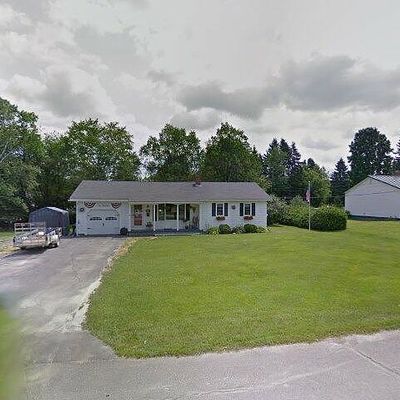 6 Alfred St, Houlton, ME 04730