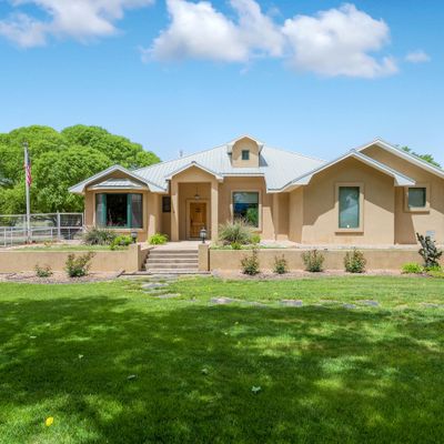 6 Blackberry Ln, Los Lunas, NM 87031