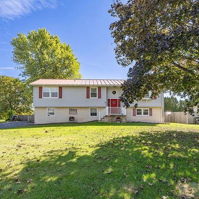 6 Parker Dr, Christiana, PA 17509