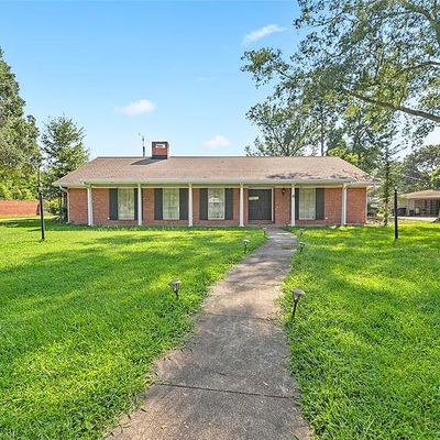 6 Sherwood St, Dayton, TX 77535