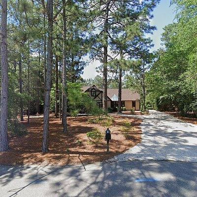 6 Wicker Ln, Pinehurst, NC 28374