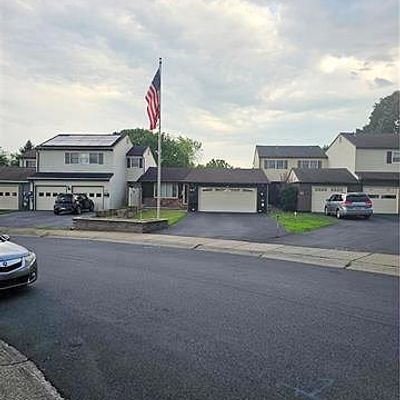 60 Cambridge Pl, Catasauqua, PA 18032