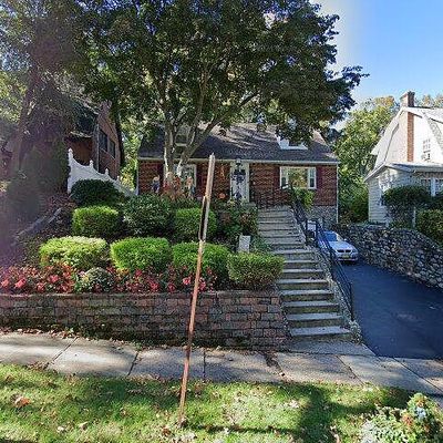 60 Woodland Rd, Bloomfield, NJ 07003