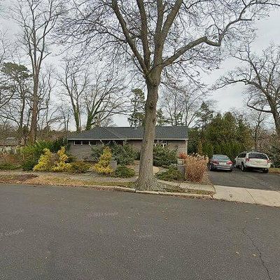 600 Berkeley Ln, Neptune, NJ 07753