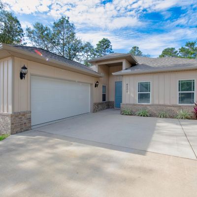 6000 Fiori Dr, Crestview, FL 32539