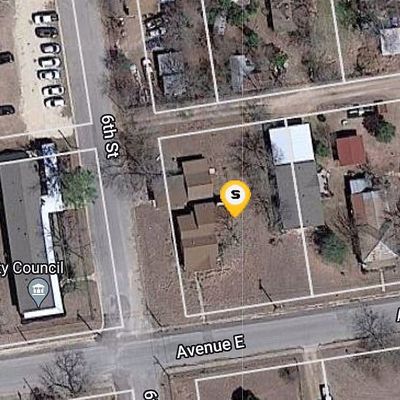 602 Avenue E, Poteet, TX 78065