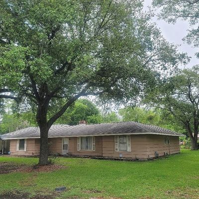 6028 Moonstone St, Port Arthur, TX 77640