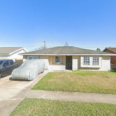 604 Mockingbird Ln, Saint Rose, LA 70087