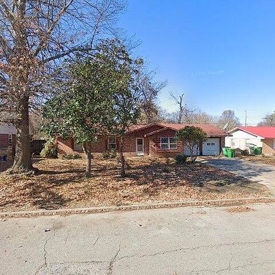 606 Carlton St, Springdale, AR 72762