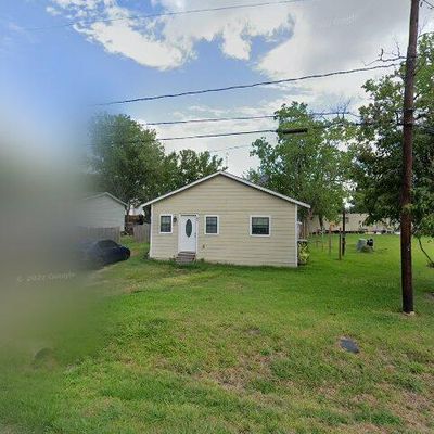 606 N Locust St, Fresno, TX 77545