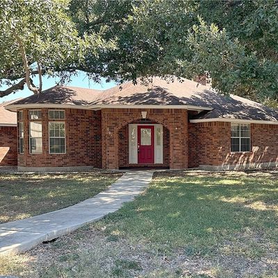 607 Topaz Ave, Seguin, TX 78155