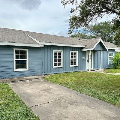 608 E Shelton St, Kingsville, TX 78363