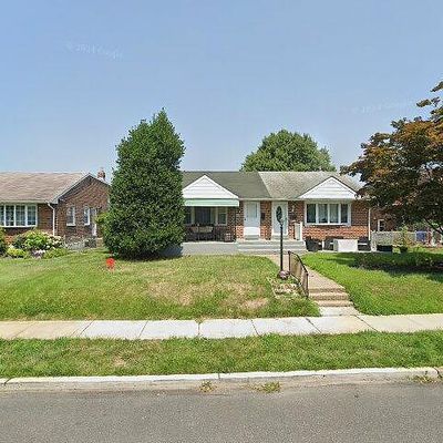 609 6 Th Ave, Folsom, PA 19033