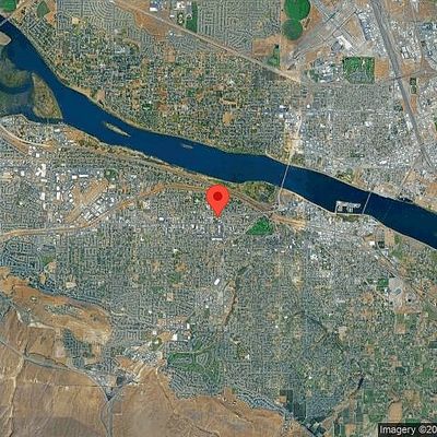 609 Holly St, Kennewick, WA 99336