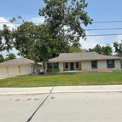 609 Llano St, Pasadena, TX 77504