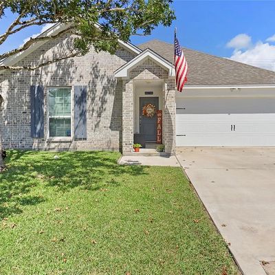 609 Prairie Ln, Angleton, TX 77515