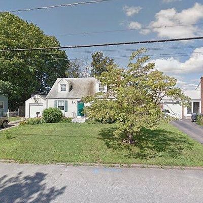 61 Rose Hill Dr, Cranston, RI 02920