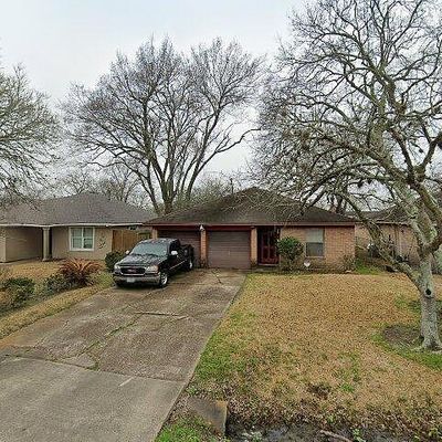 610 S 6 Th St, La Porte, TX 77571