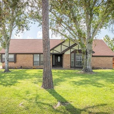 6105 Bending Bough Dr, Angleton, TX 77515