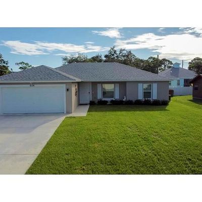 6106 Bamboo Dr, Fort Pierce, FL 34982