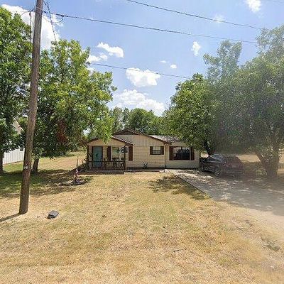 611 4 Th St, Eddy, TX 76524