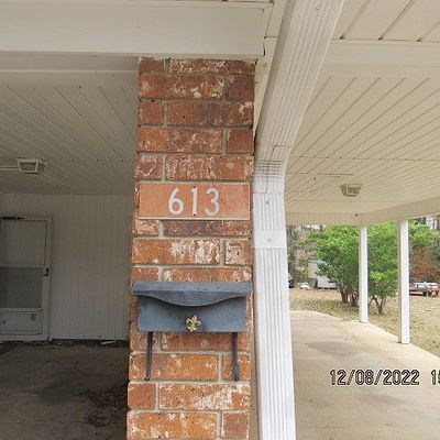 613 S Cox St, Bastrop, LA 71220