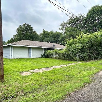 615 Faucett St, Blossom, TX 75416