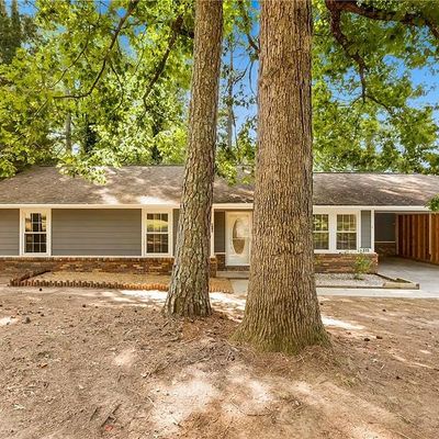 615 Pine Oaks Dr, Tunnel Hill, GA 30755