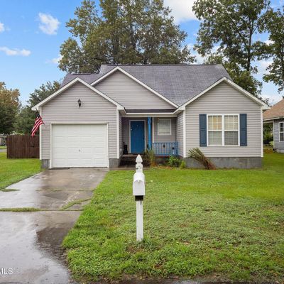 616 Mattocks Ave, Maysville, NC 28555