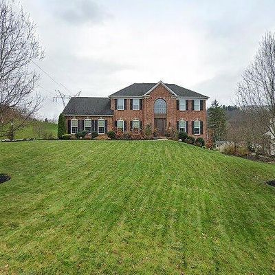 617 Scenic Ridge Dr, Venetia, PA 15367