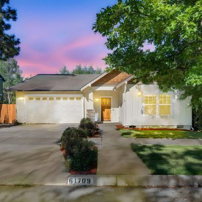 61709 Darla Pl, Bend, OR 97702