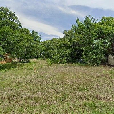 6172 Chickasaw Dr, Mabank, TX 75156