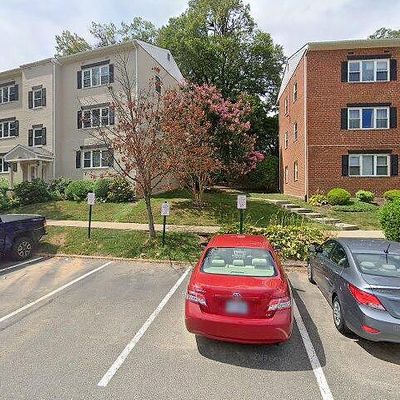 6174 Greenwood Dr #201, Falls Church, VA 22044