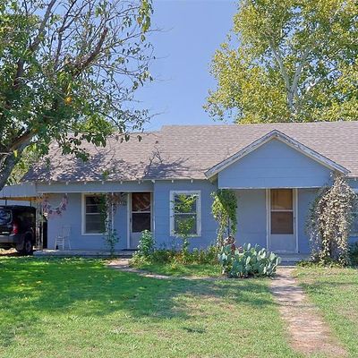 552 S Main St, Springtown, TX 76082