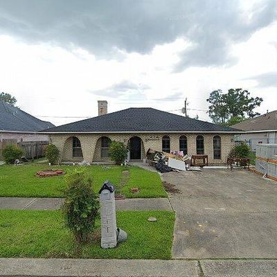 5528 Avery Dr, Marrero, LA 70072