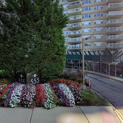 555 North Ave Apt 25 K, Fort Lee, NJ 07024