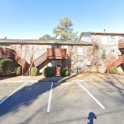 5560 Kingsport Dr, Atlanta, GA 30342